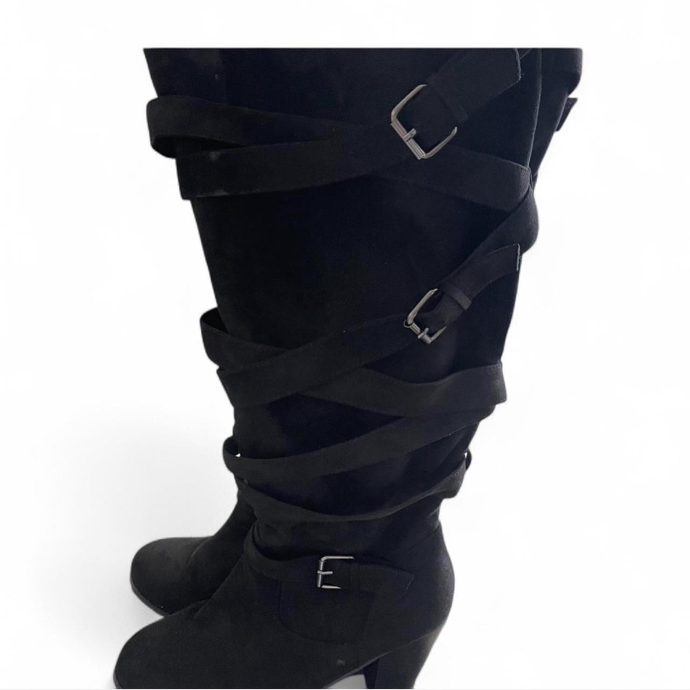 Women's Black Knee-High Boots